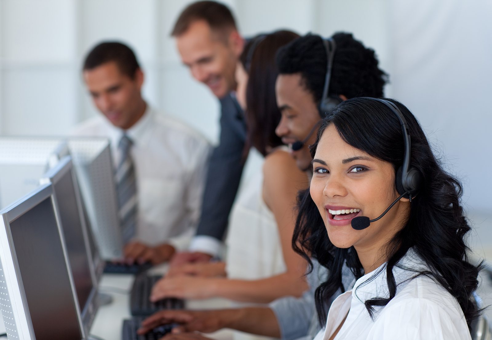 Dedicated live support is a standard feature of XPS Ship's free shipping software.